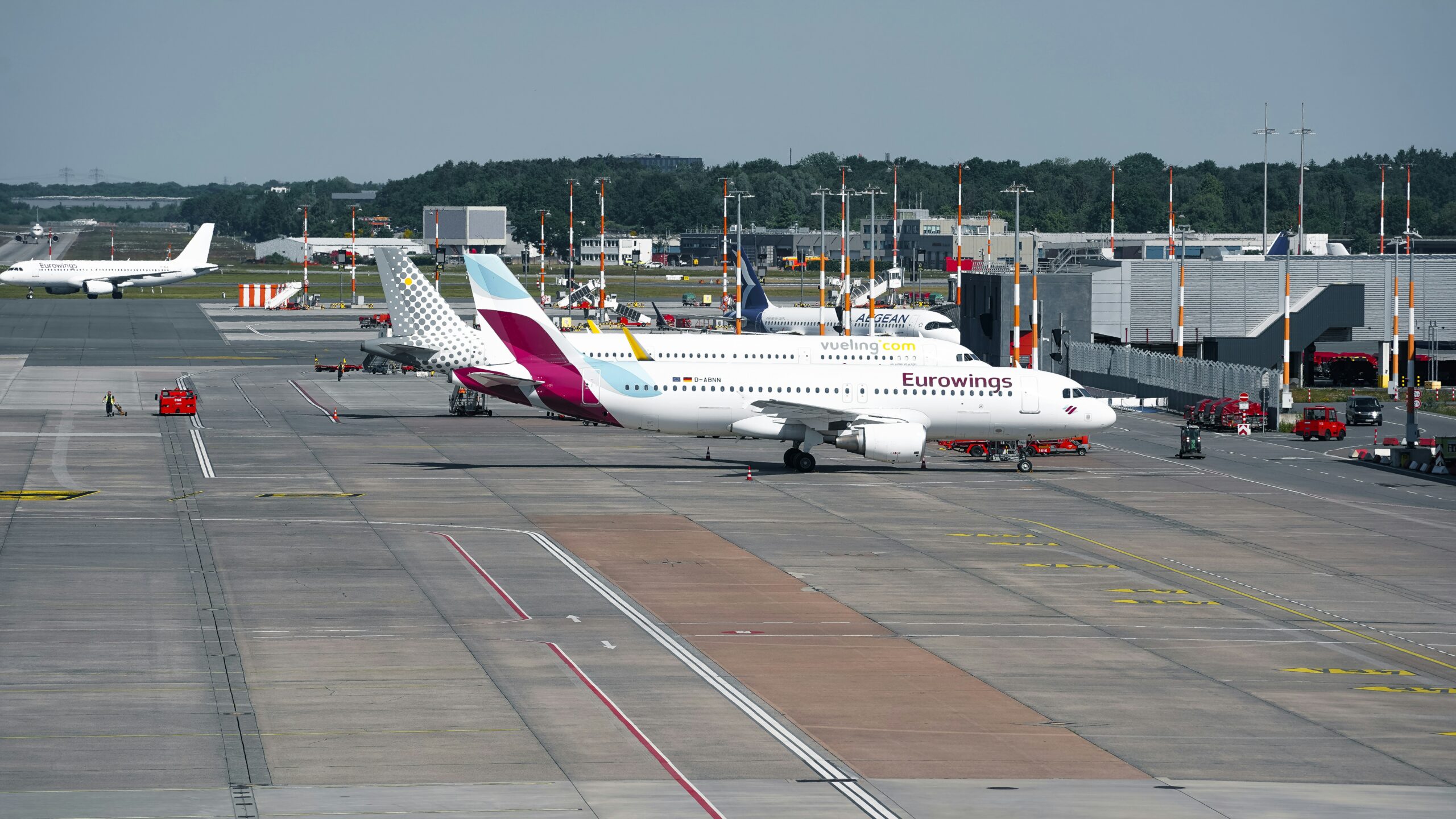 Fixed Base Operator Services (FBOs) at Hamburg Airpo