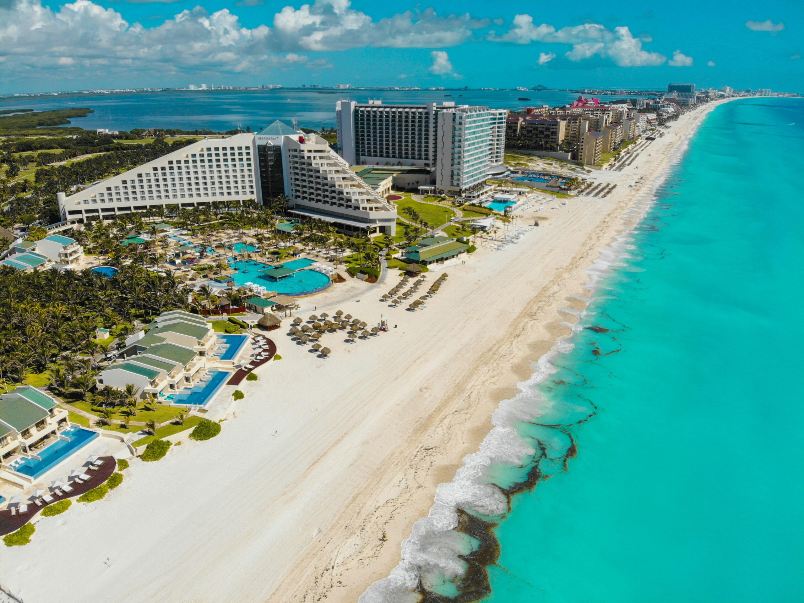 Private Jet Charter to and from Cancun