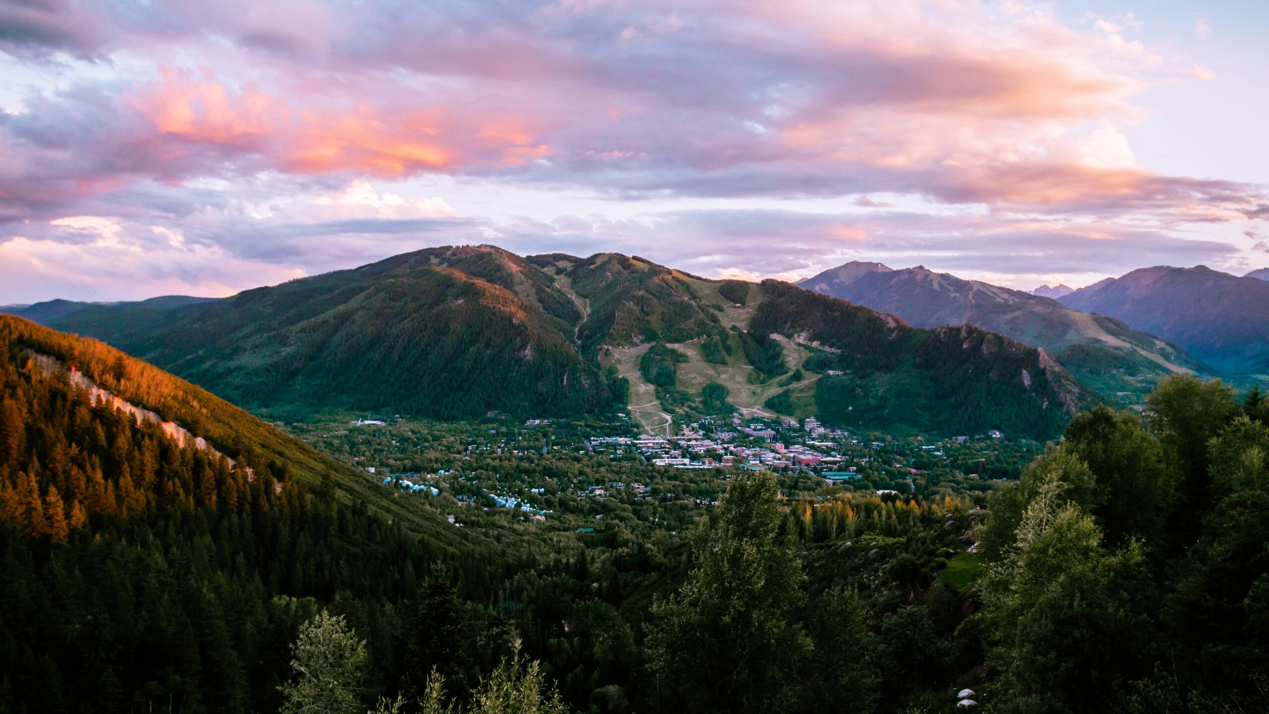 Popular Private Jet Routes to and from Aspen
