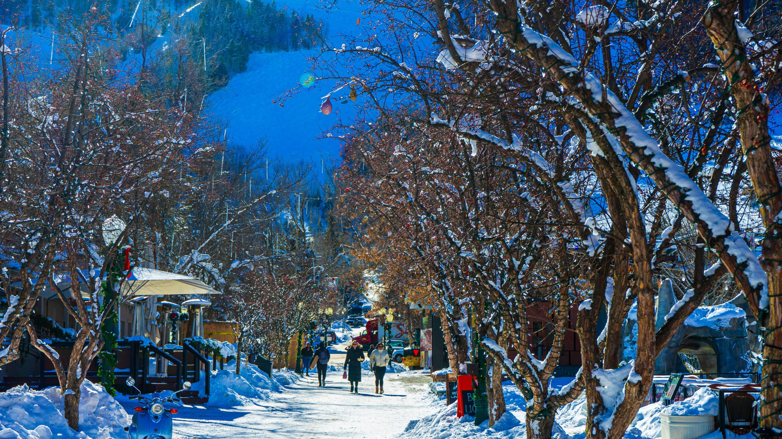 Why Fly Private to Aspen?