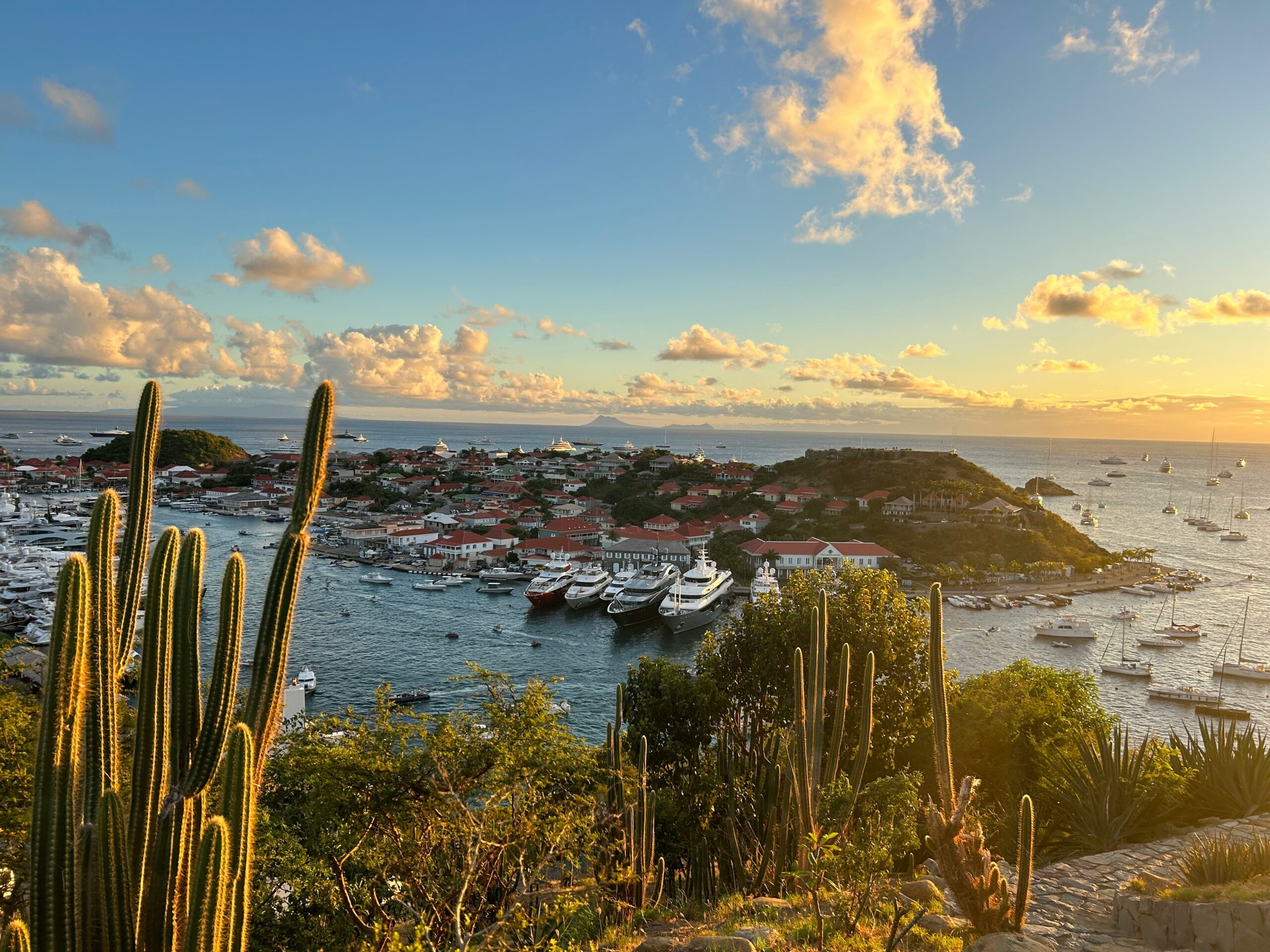 Private Jet Charter to and from Saint Barthélemy