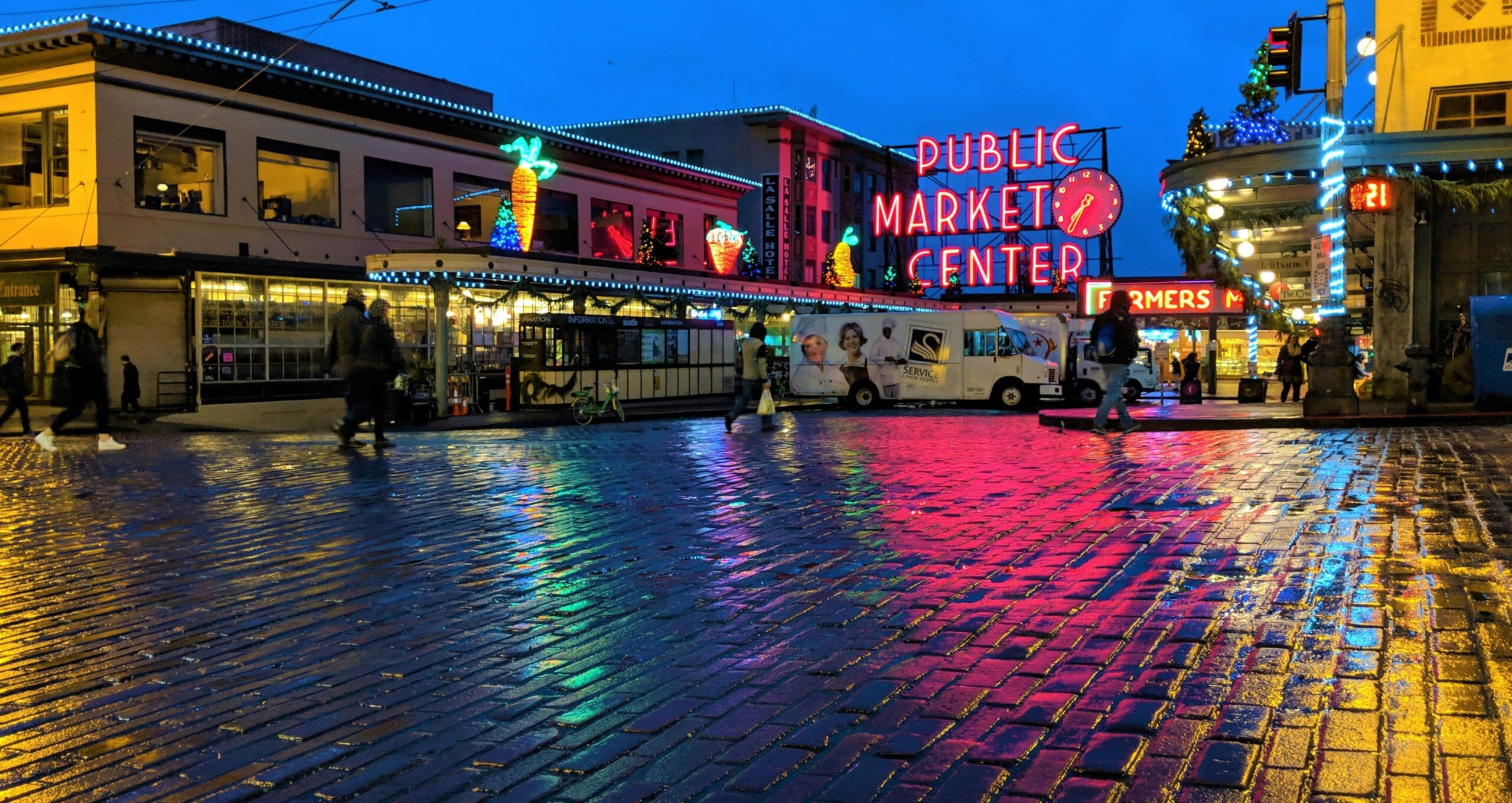 Why Fly Private to Seattle?