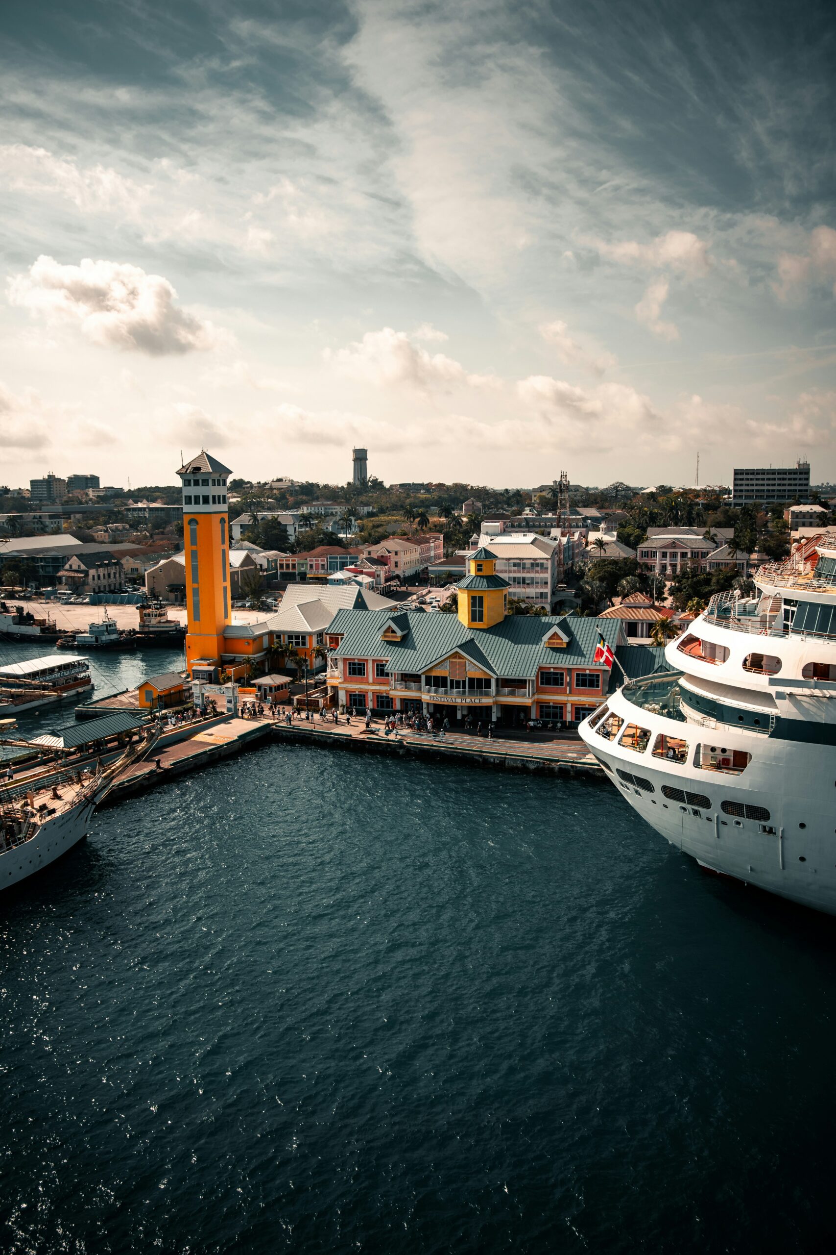Private Jet Airports in Nassau