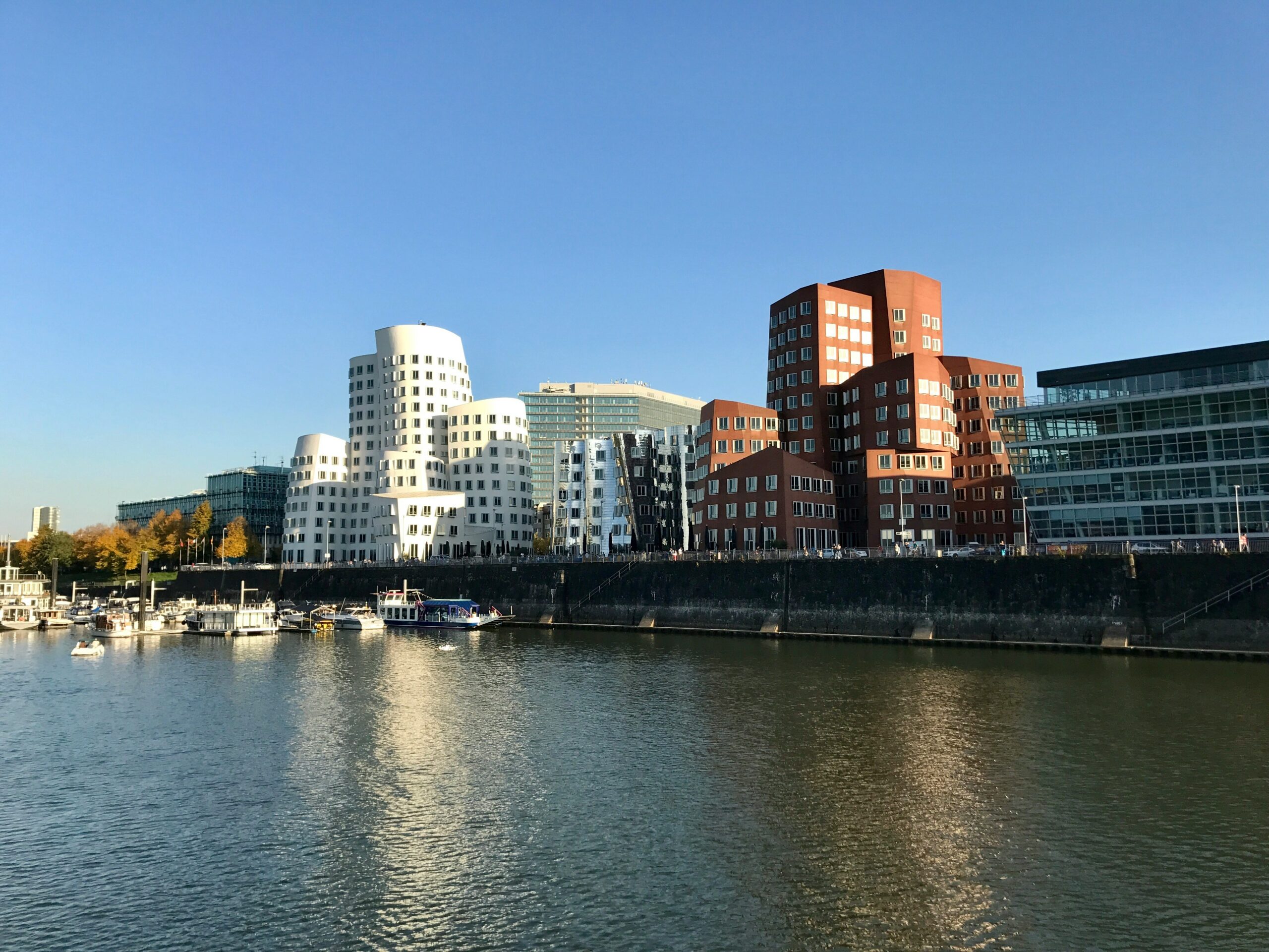 Why Fly Private to Düsseldorf?