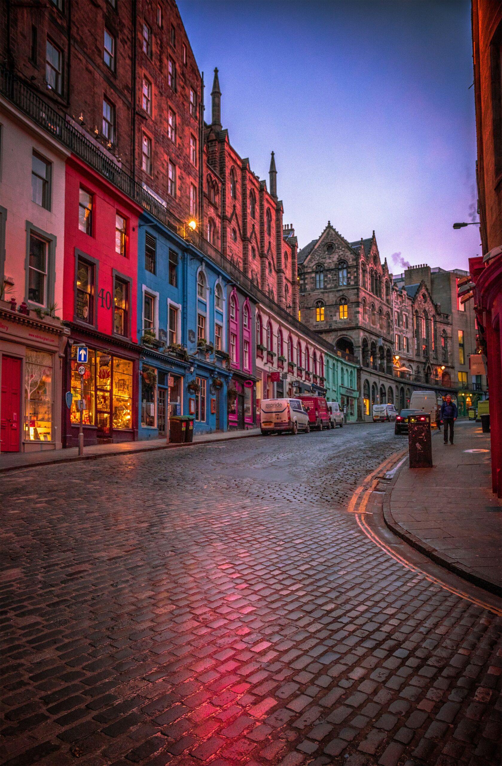 Private Jet Charter to and from Edinburgh