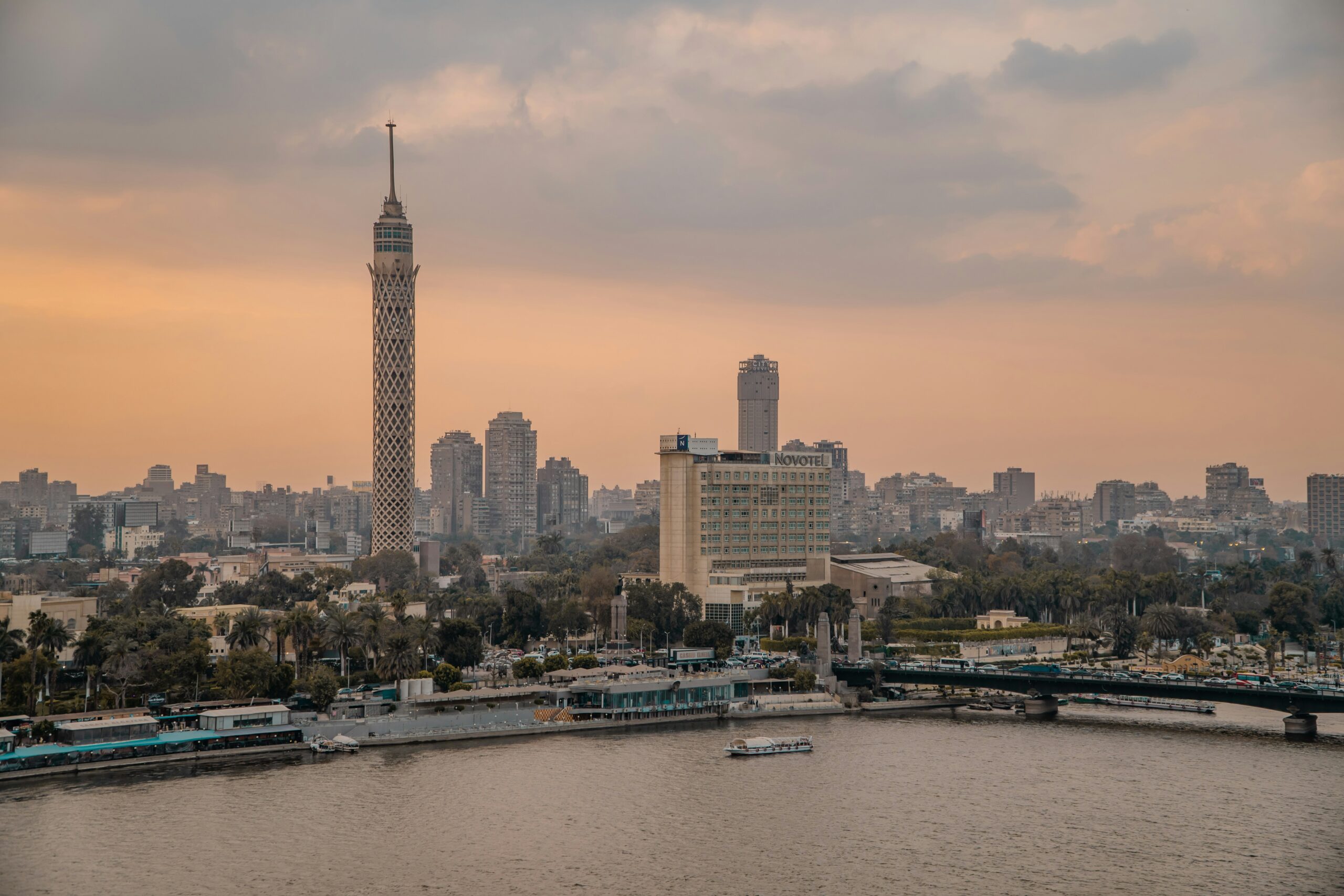 Why Fly Private to Cairo?